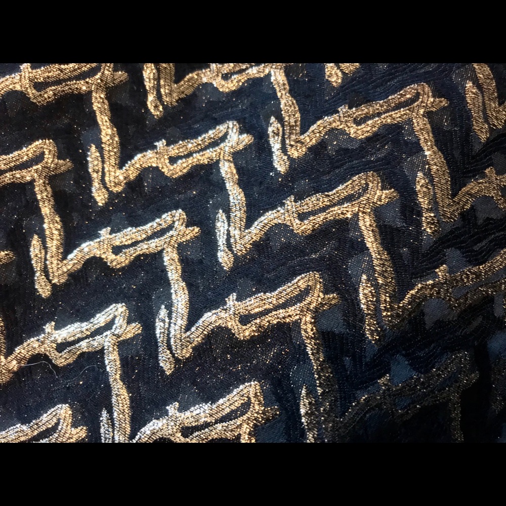 Black and Gold Dress - Picture 3 of 3